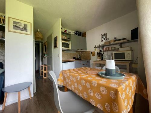 Abondance Apartment | Charmant Studio Cabine entre Abondance et La Chapelle d'Abondance, Parking et Balcon Inclus - FR-1-692-98