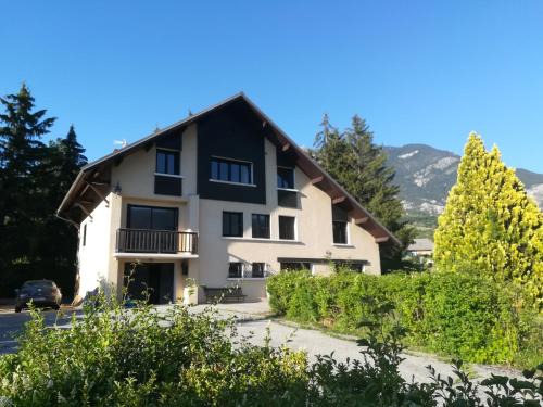 Eygliers Apartment | Charmant T2 spacieux au pied de Montdauphin