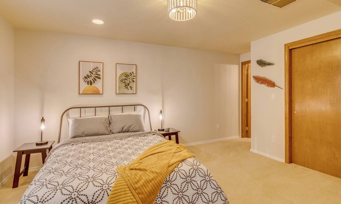Briargate House | Charming 1-bdrm walkout basement suite with AC, WiFi in lovely Colorado Springs