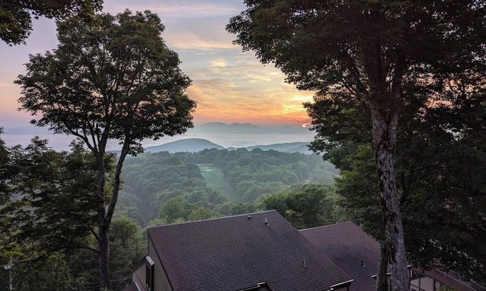 Beech Mountain Condo | Charming 1-bedroom condo in Beech Mountain