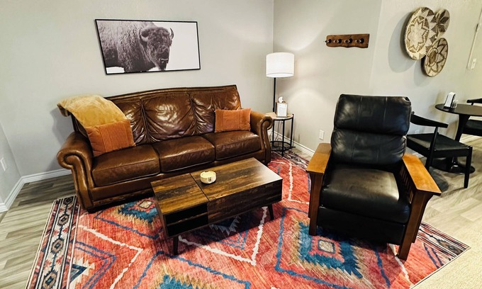 Springtown House | Charming 1 bedroom 1 bath apartment with AC and WiFi