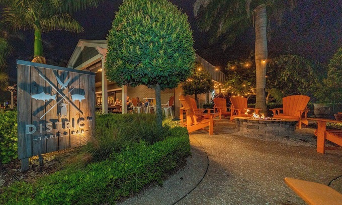 Stuart Cottage | Charming 1-bedroom cottage in Port Salerno Waterfront District with Boat Dock