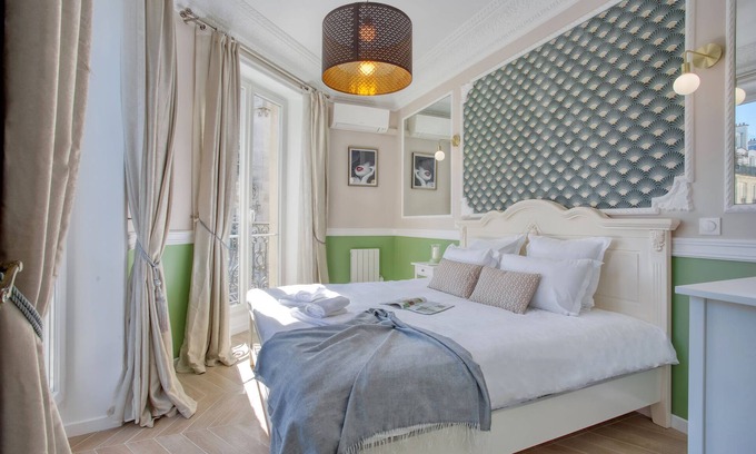 Bonne-Nouvelle Apartment | Charming 100m² with 3BR - Romantic City Center