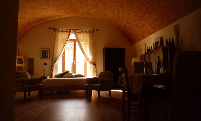 Marino Apartment | Charming 1600s open space in the historic center.