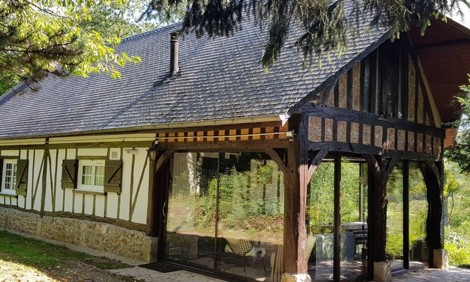 Broglie House | Charming 18th century Normandy House by the river 150 km from Paris