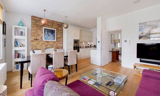 Addison Apartment | Charming 2-Bed in Shepherds Bush