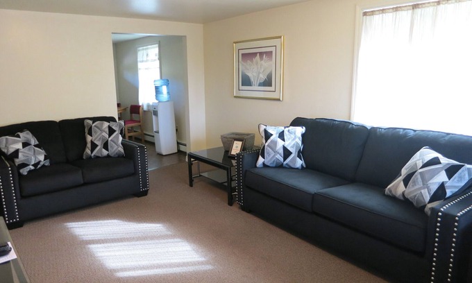 North Pole Apartment | Charming 2-bedroom apt in fabulous North Pole with WiFi just outside City limits