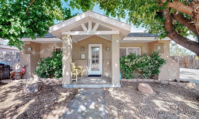 Sawmill Area House | Charming 2-bedroom bungalow in beautiful Albuquerque w/AC, WiFi, great location.