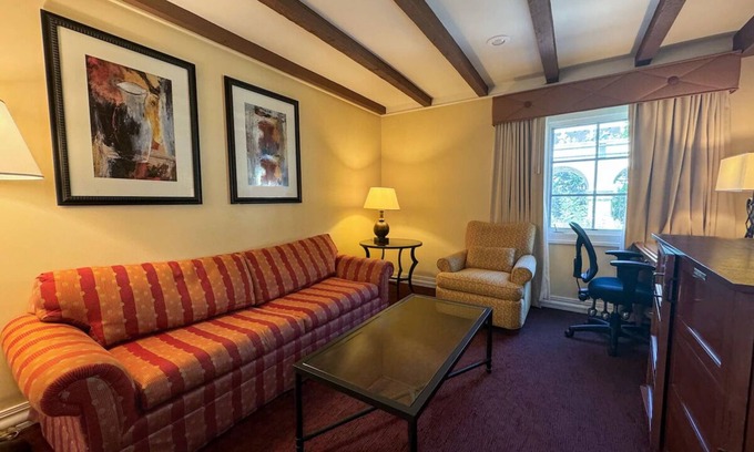 Western Division House | Charming 2-Unit Suites w/Modern Comfort & Steps to Museums & Local Dining