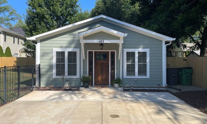 Charlotte House | Charming 2BR/2BA Cottage in South End