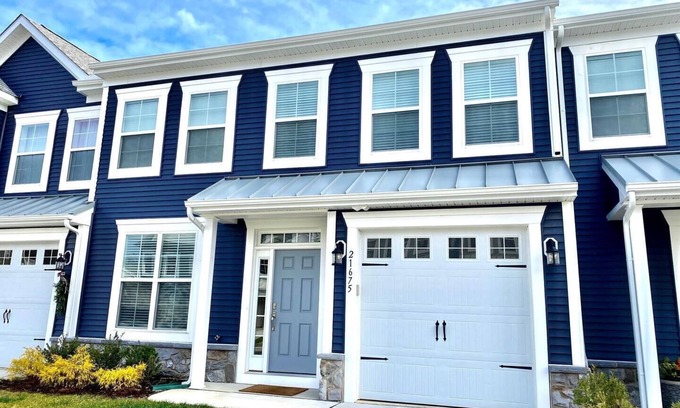Sawgrass South House | Charming 3-Bedroom Townhome in Gated Sawgrass Community – Minutes to Beaches!
