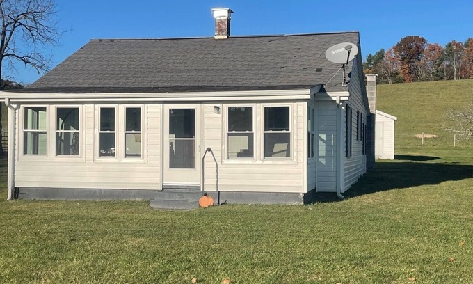 Bland House | Charming 3-bedroom home in Bland close to I77, Appalachian Trail & National For