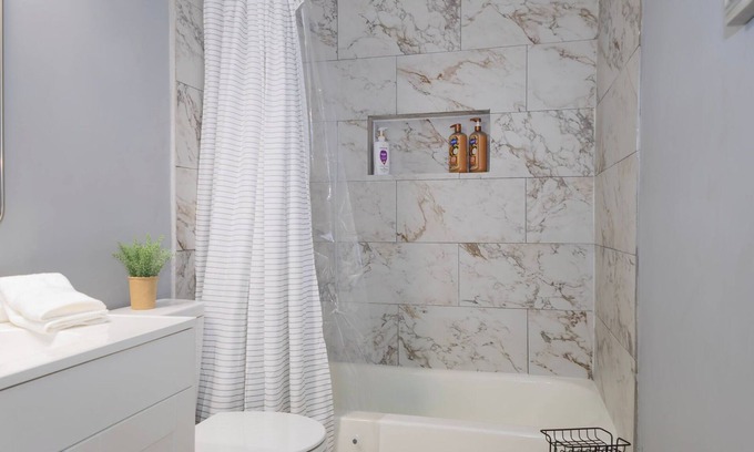 Florence House | Charming 3-bedroom house with AC, WiFi in lovely Florence