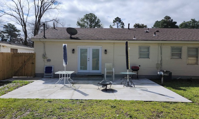 Parkway Village House | Charming 3-bedroom house with AC and WiFi in marvelous Memphis