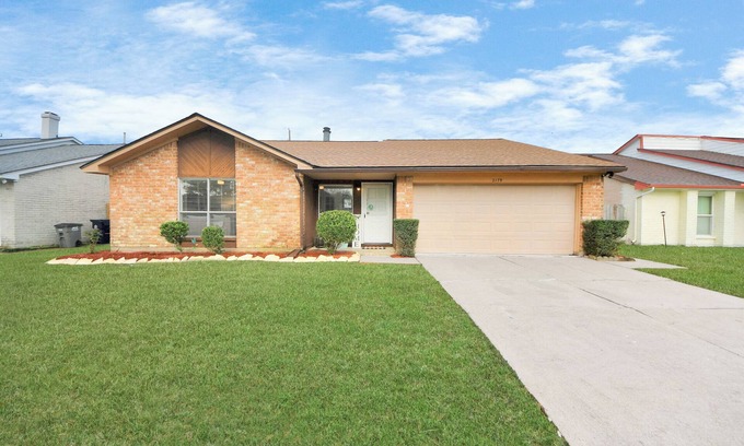 Barker House | Charming 3-bedroom house in lovely Katy with WiFi, sleeps 8