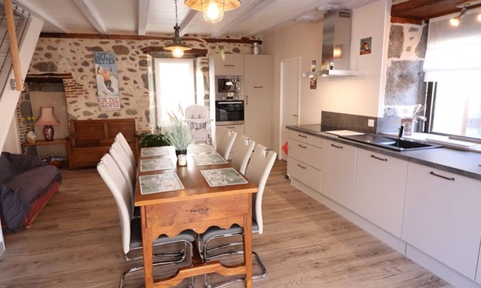 Jussac Cottage | Charming 3BR Home with Terrace, Fireplace & Modern Amenities in Jussac