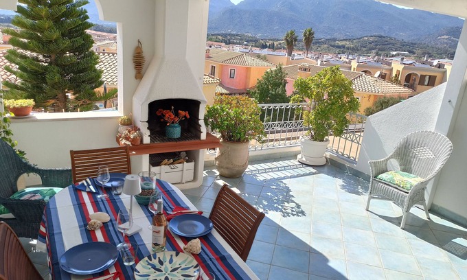 Villasimius Apartment | Charming and bright apartment in residence with pool and tennis court