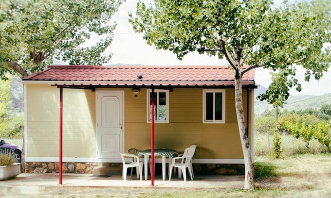 La Puebla de Roda House | Charming Aragonese Bungalow