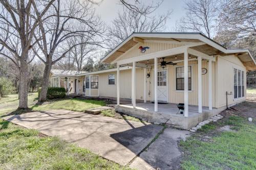 West Oak Hill House | Charming Austin Home on 2 Acres BBQ and Yard!