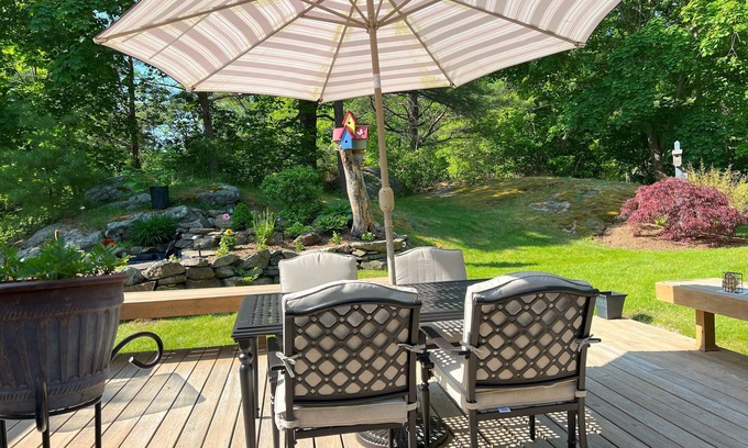 Cape Neddick House | Charming Cabin. Few minutes walk to Perkins Cove and Marginal way in Ogunquit