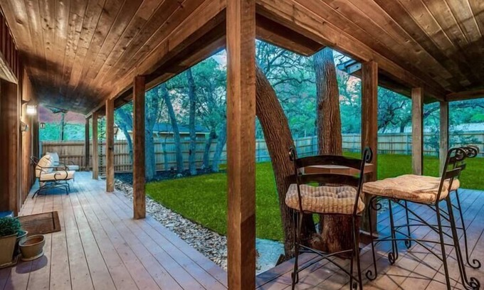 Leander Cabin | Charming Cabin on 14 Acres in Leander by Barclé!