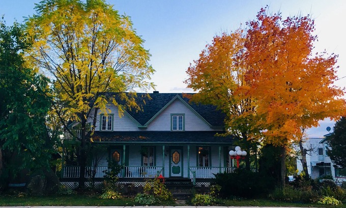 Montebello House | Charming chalet in Montebello with River view