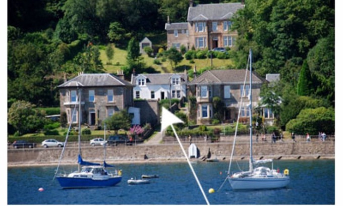 Tighnabruaich Cottage | Charming Coastal Cottage Tucked Into "Argyll's Secret Coast" Wonderful views