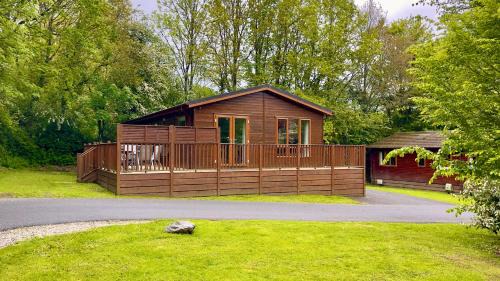 Liverton Villa | Charming Copse Corner Lodge - Spa Resort - Devon