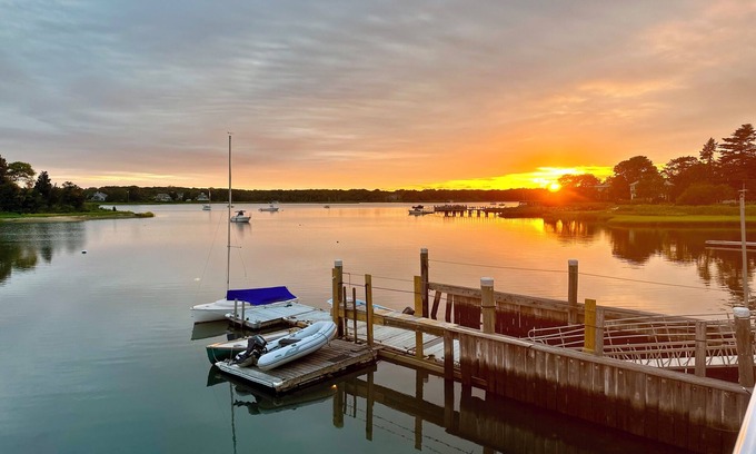 Dartmouth Cottage | Charming cottage overlooking the bay in Padanaram Village.