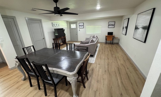 Magnolia House | Charming Country Home with Pool - Unit B