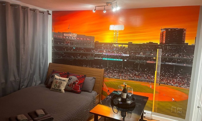 Chinatown Apartment | Charming Downtown Boston Studio Apartment Theater District Chinatown MBTA WiFi ❤