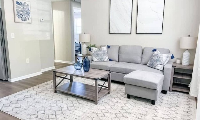 Zephyrhills House | Charming Duplex in Zephyrhills! #1