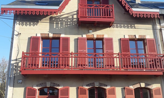 Courseulles-sur-Mer House | Charming family house with garden, 100 m from D-Day beach