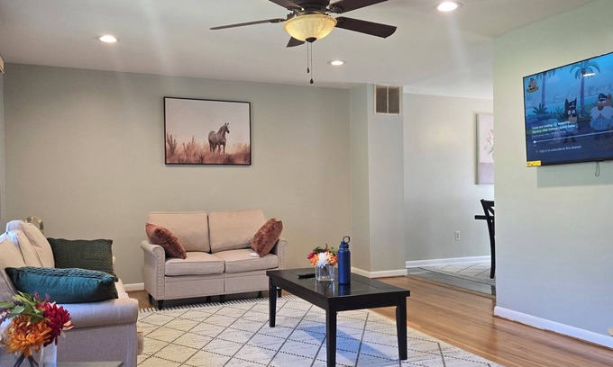 Colesville House | Charming family friendly 3-bedroom house in Silver Spring, MD