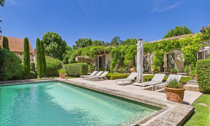 Maussane House | Charming Village House with Pool in Maussane - Walk to Shops & Sites