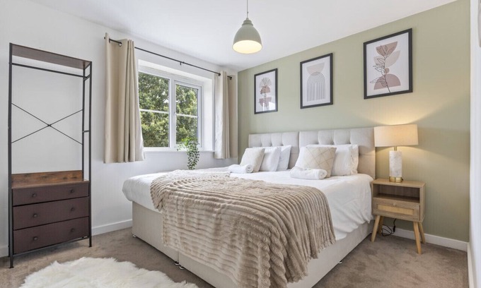 Royal Leamington Spa House | Charming House in Leamington Spa with Free Parking