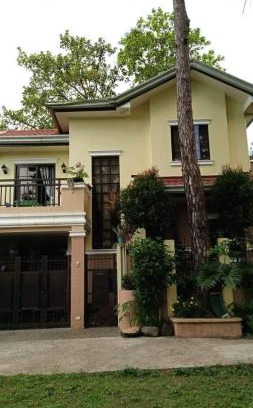 Baguio House | Charming Getaway @ The City of Pines