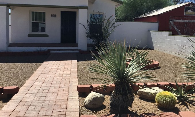 Blenman-Elm House | CHARMING GREAT CENTRAL LOCATION FULLY RENOVATED