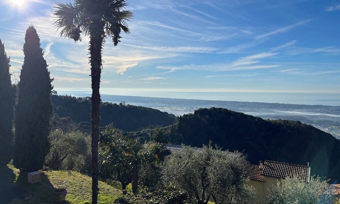 Montignoso Apartment | Charming hillside apartment with stunning seaviews on the coast of Tuscany