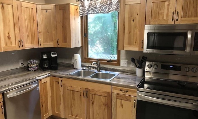Sioux Falls House | Charming Home In The Middle of Town!