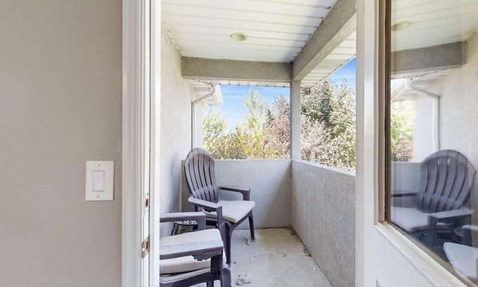 Draper House | Charming home w/mountain views, private backyard with hot tub