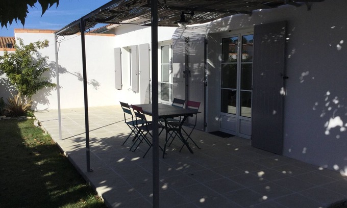 Loix Villa | Charming house in the heart of the village of Loix