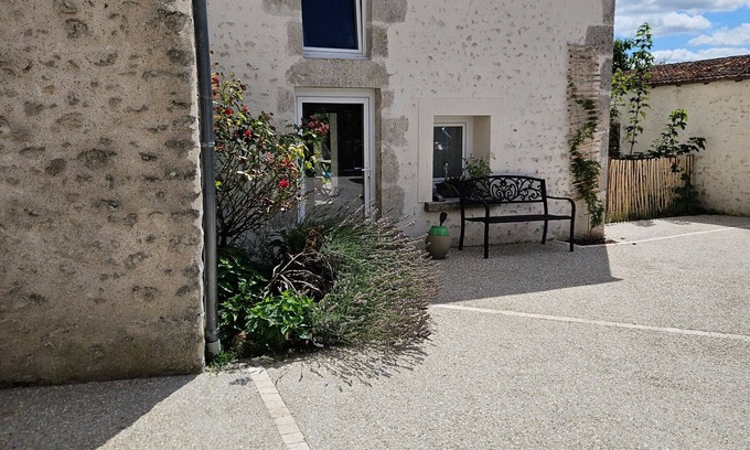 Messas Cottage | Charming house with terrace and enclosed garden in Messas