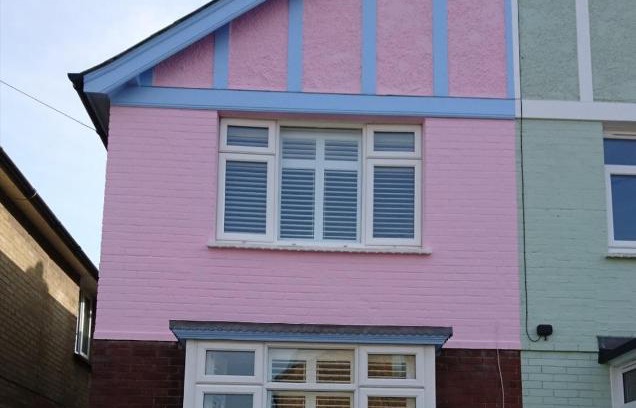 Whitstable House | Charming pink house with perfect location