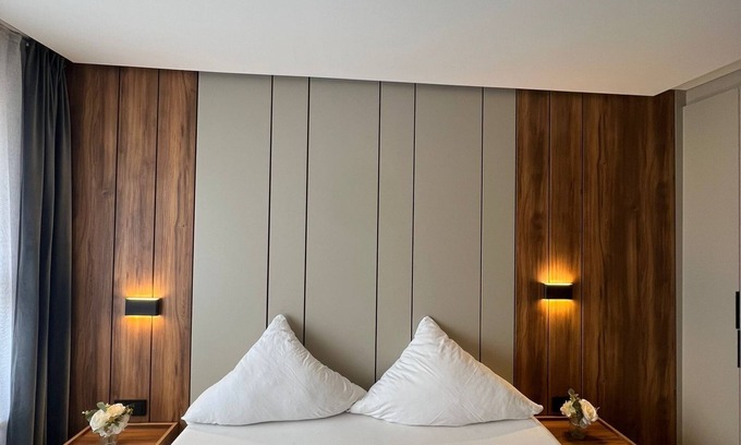 Bad Salzuflen House | Charming Room with Balcony in Bad Salzuflen