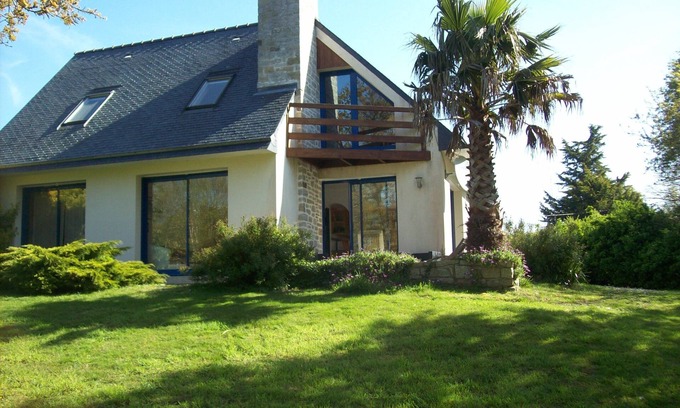 Plomeur Villa | Charming seaside villa