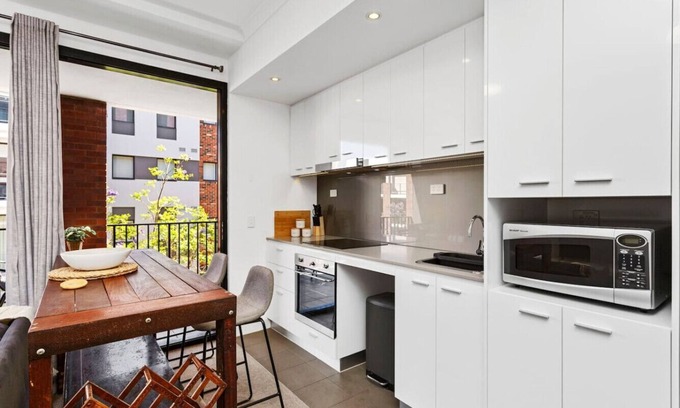 Subiaco Apartment | Charming Studio in Subiaco w/Free WiFi & Parking!