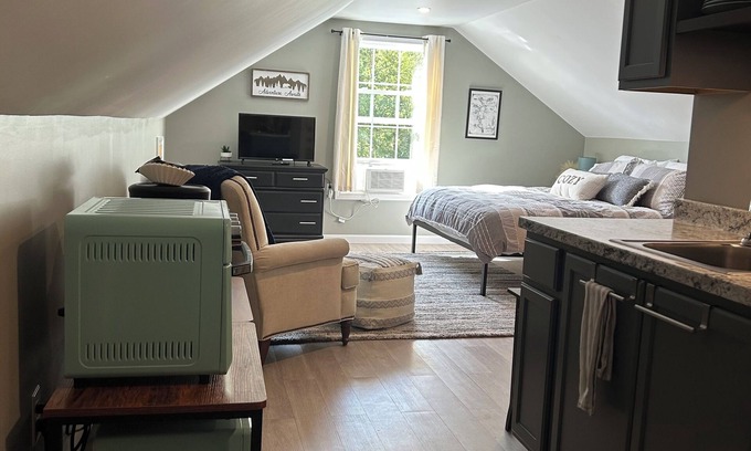 Mount Sunapee Apartment | Charming Studio Near Sunapee