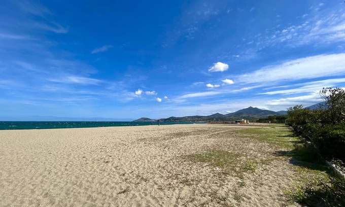 Plage d'Argeles Apartment | Charming T3, 50m from Beach, Private Parking, Argelès-sur-Mer