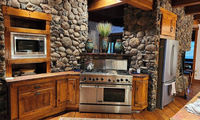 Mesa Other | Charming unique 2-bdrm farmhouse in Mesa with WiFi, close to Powderhorn Ski Area